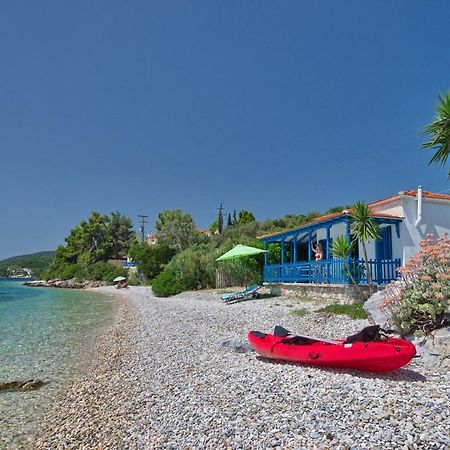 Seahorse cottage Mourtero Esterno foto