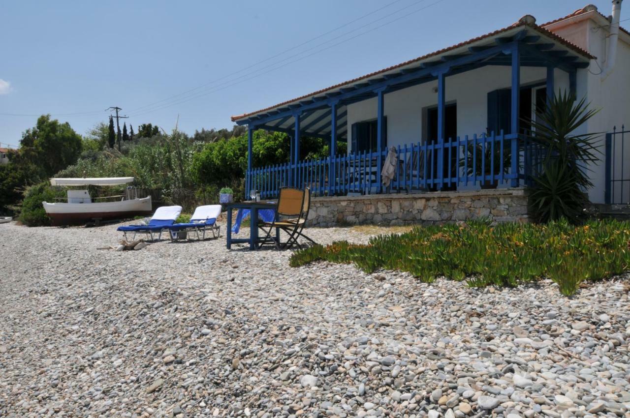 Seahorse cottage Mourtero Esterno foto